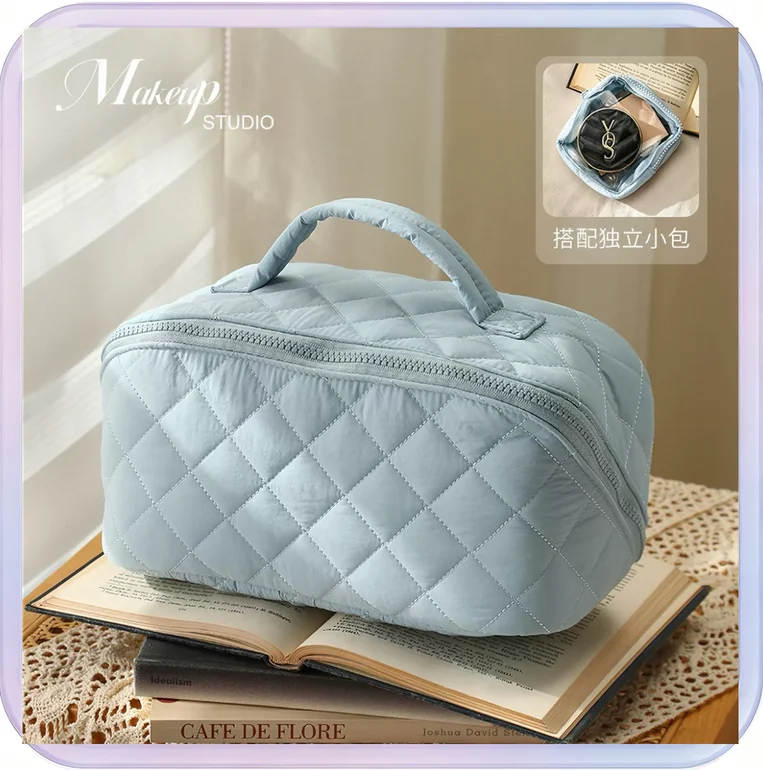 No_210_Cross-border new style makeup bag, large capacity, portable (blue)